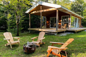 Moose Cabin - Forest Retreat nearby Lake - not on waterfront